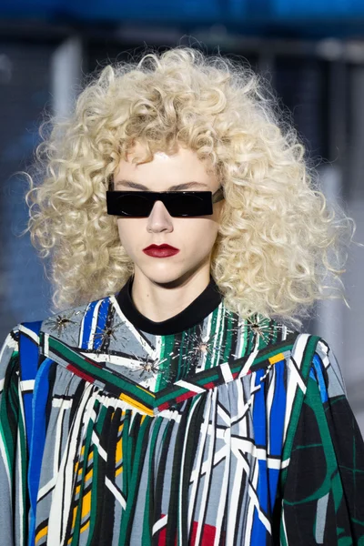 Look 98